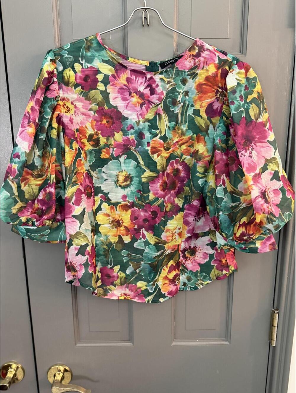 CQ by CQ Multicolor Floral Pull Sleeve Blouse, Size M